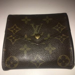 Louis Vuitton authentic folded wallet *bad smell